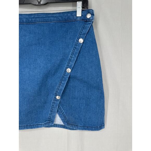 Free People Skirt Womens 12 Blue Denim Mini Snap Front Wrap Stretch Capsule Boho - Picture 4 of 8